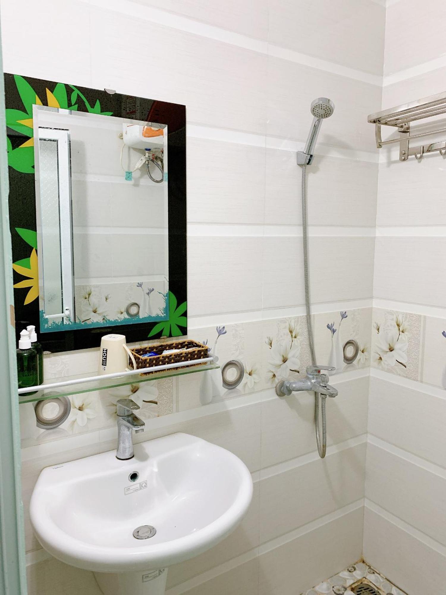 Long Guest House Dong Khe Sau Екстер'єр фото