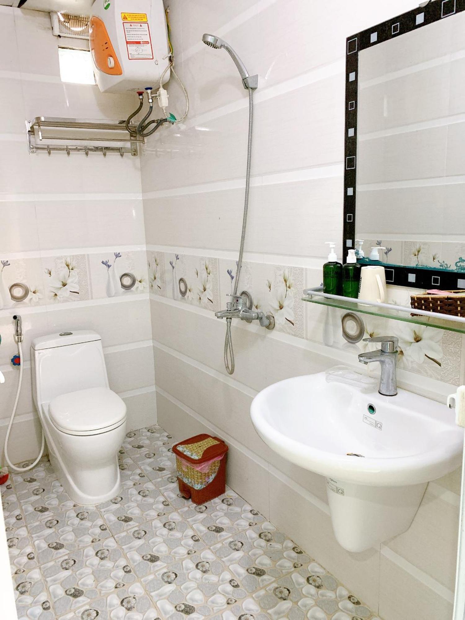 Long Guest House Dong Khe Sau Екстер'єр фото
